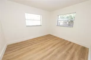 2510 NE 3rd Ave, Pompano Beach, FL 33064 - Photo 17