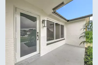 8926 SW 7th St, Boca Raton, FL 33433 - Photo 11