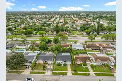 8926 SW 7th St, Boca Raton, FL 33433 - Photo 7