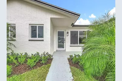 8926 SW 7th St, Boca Raton, FL 33433 - Photo 5