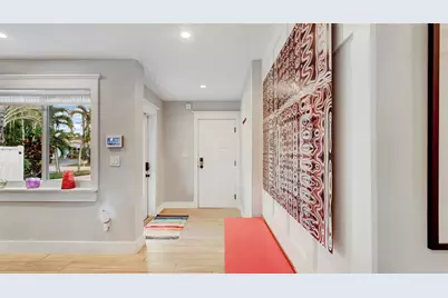 2409 NE 19th Ave, Wilton Manors, FL 33305 - Photo 15