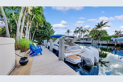 2409 NE 19th Ave, Wilton Manors, FL 33305 - Photo 29