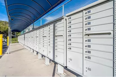 2105 W Discovery Cir W, Deerfield Beach, FL 33442 - Photo 39