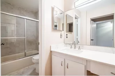 2105 W Discovery Cir W, Deerfield Beach, FL 33442 - Photo 21