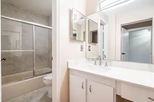 2105 W Discovery Cir W, Deerfield Beach, FL 33442 - Photo 21