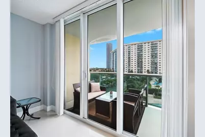 19380  Collins Ave, Unit #506, Sunny Isles Beach, FL 33160 - Photo 25