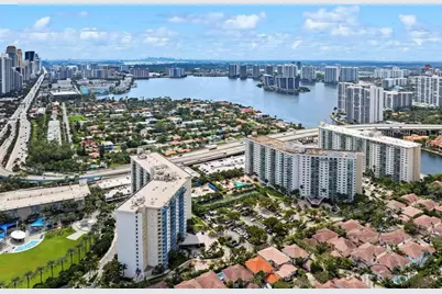 19380  Collins Ave, Unit #506, Sunny Isles Beach, FL 33160 - Photo 43