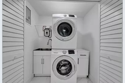 4138 SW 48th Ct, Fort Lauderdale, FL 33314 - Photo 23