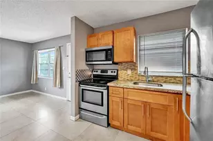 5186 NE 6th Ave, Oakland Park, FL 33334 - Photo 7