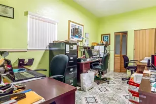 117 SW 1st Ave, Hallandale Beach, FL 33009 - Photo 27