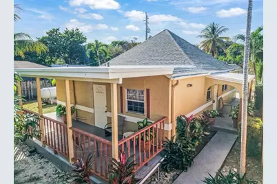 117 SW 1st Ave, Hallandale Beach, FL 33009 - Photo 1