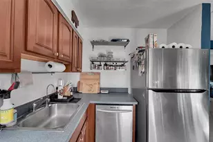 380 NW 47th Ct, Fort Lauderdale, FL 33309 - Photo 9