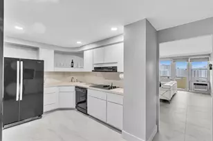 3200 NE 36th St, Fort Lauderdale, FL 33308 - Photo 13