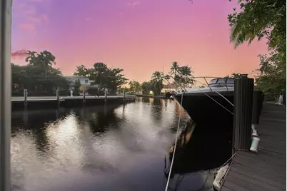 301 SW 14 Way, Fort Lauderdale, FL 33312 - Photo 3