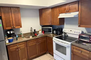 7541 NW 44th Ct, Coral Springs, FL 33065 - Photo 9