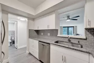 3800 N Hills Dr, Hollywood, FL 33021 - Photo 9