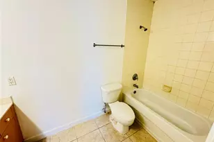 1157 Golden Lakes Blvd, West Palm Beach, FL 33411 - Photo 9