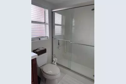 9400  Sunrise Lakes Blvd, Unit #307, Sunrise, FL 33322 - Photo 15