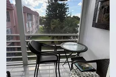 9400  Sunrise Lakes Blvd, Unit #307, Sunrise, FL 33322 - Photo 21