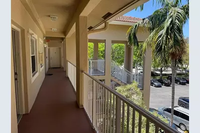 2941  Riverside Dr, Unit #303, Coral Springs, FL 33065 - Photo 3