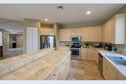 1381  Beacon Cir, Wellington, FL 33414 - Photo 11