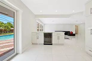 21100 Highland Lakes Blvd, Miami, FL 33179 - Photo 9