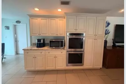 10931 NW 4th St, Coral Springs, FL 33071 - Photo 13