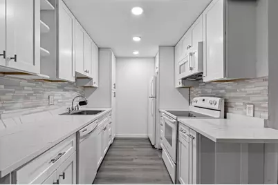 1038  Cambridge B, Unit #1038, Deerfield Beach, FL 33442 - Photo 1