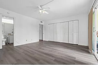 1038  Cambridge B, Unit #1038, Deerfield Beach, FL 33442 - Photo 9