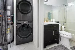 3068 S Oakland Forest Dr, Oakland Park, FL 33309 - Photo 11