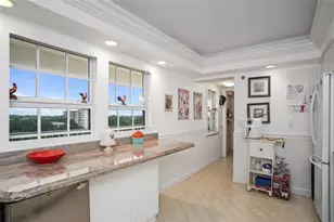 3510 Oaks Way, Pompano Beach, FL 33069 - Photo 5