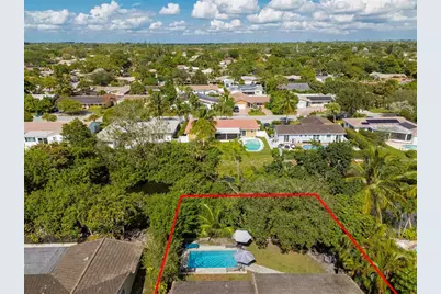 7509 NW 40th Pl, Coral Springs, FL 33065 - Photo 3