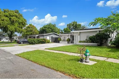 6351  Moseley St, Hollywood, FL 33024 - Photo 5