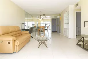 3800 Hillcrest Dr, Hollywood, FL 33021 - Photo 9