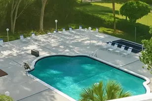 3800 Hillcrest Dr, Hollywood, FL 33021 - Photo 3