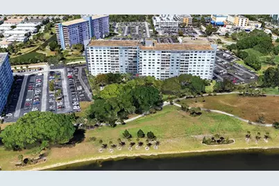 3800  Hillcrest Dr, Unit #614, Hollywood, FL 33021 - Photo 17