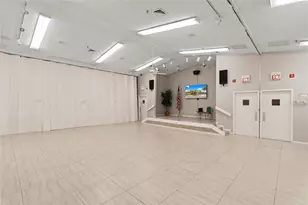 2232 N Cypress Bend Dr, Pompano Beach, FL 33069 - Photo 39