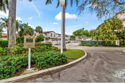 1900  Oceanwalk Ln, Unit #136, Lauderdale by the Sea, FL 33062 - Photo 3