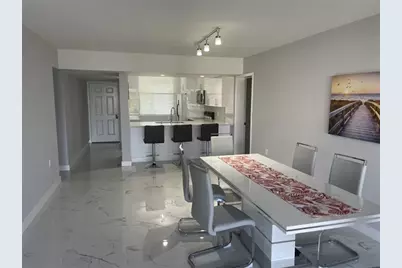 1721  Whitehall Dr, Unit #404, Davie, FL 33324 - Photo 5