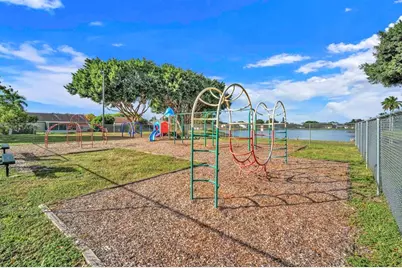 5235  Edgewood Drive, Lake Worth, FL 33467 - Photo 35