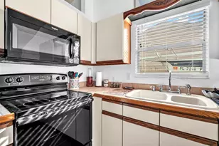 5235 Edgewood Dr, Lake Worth, FL 33467 - Photo 13