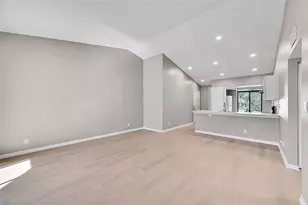 719 Gardens Dr, Pompano Beach, FL 33069 - Photo 9