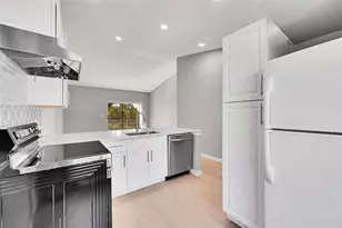 719 Gardens Dr, Pompano Beach, FL 33069 - Photo 7