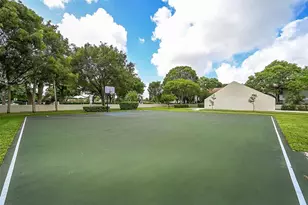 719 Gardens Dr, Pompano Beach, FL 33069 - Photo 33