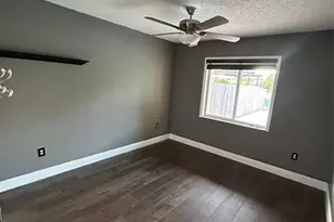 414 SW 205th Ave, Pembroke Pines, FL 33029 - Photo 9