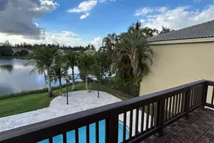 414 SW 205th Ave, Pembroke Pines, FL 33029 - Photo 3