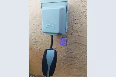 5770 NW 191st Ter, Hialeah, FL 33015 - Photo 17