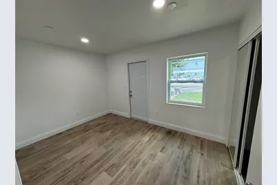 2200 NE 173rd Street, Unit #2, North Miami Beach, FL 33160 - Photo 5