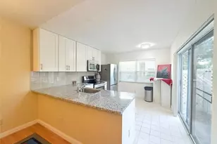 1945 Stratford Way, West Palm Beach, FL 33409 - Photo 3