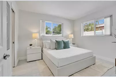2129 NE 62nd St, Fort Lauderdale, FL 33308 - Photo 19